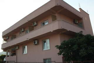 Апартаменты Studios Gigović Сутоморе-0