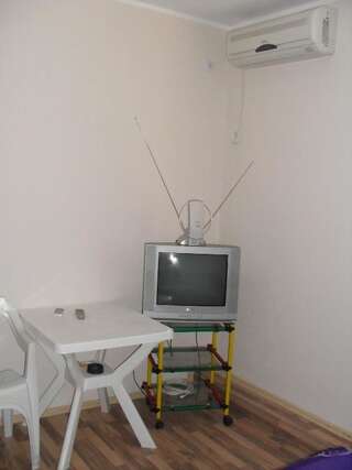 Апартаменты Studios Gigović Сутоморе Номер-студио с балконом (для 3 взрослых)-14