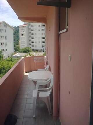 Апартаменты Studios Gigović Сутоморе Номер-студио с балконом (для 5 взрослых)-1